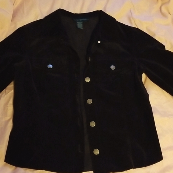Gorgeous BCBG button up - Picture 1 of 5